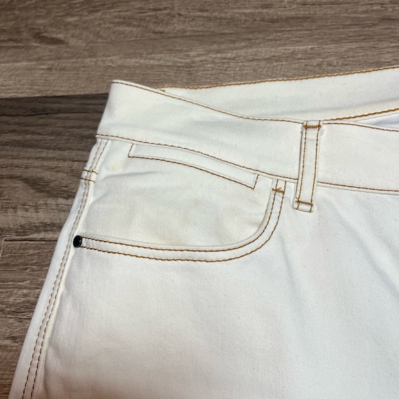 Lafayette 148 NY Bootcut High Rise Stretch Jeans SZ 8 - Picture 4 of 10